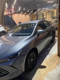 بی وای دی Qin Plus